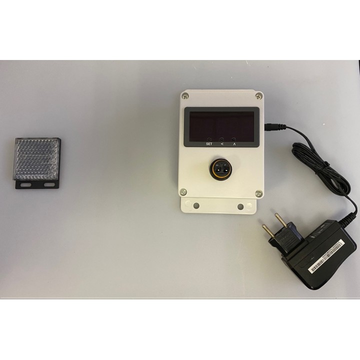 Automatic customer traffic counter input output flow store supermarket trade etc