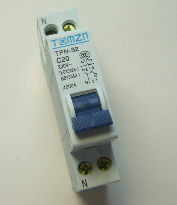 Dreipoliger unterbrecher 2p 20a 230v sicherheitstechnik elektronik elektrischer elektrische legrand - 5