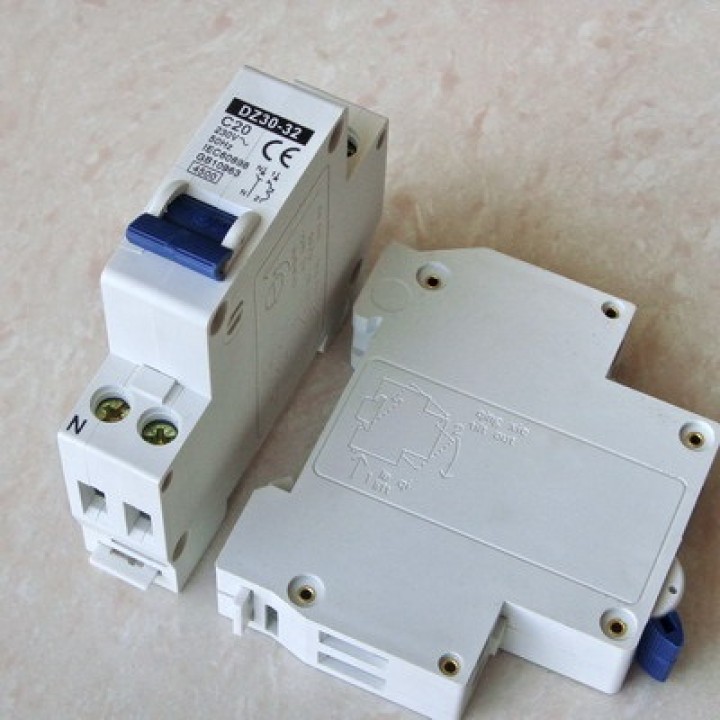 Dreipoliger unterbrecher 2p 20a 230v sicherheitstechnik elektronik elektrischer elektrische legrand - 1