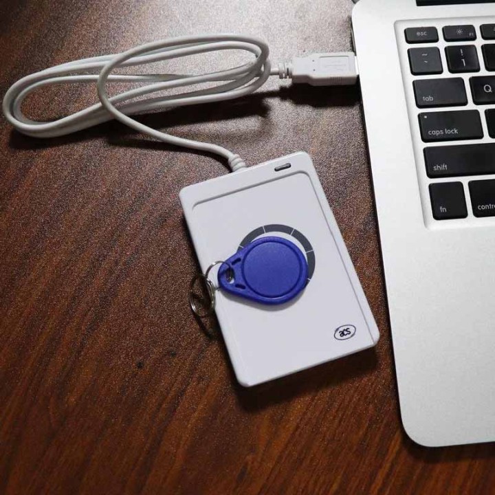 NFC ACR122U RFID lector y escritor inteligente sin contacto / USB + 5X IC Card 2017 al por mayor