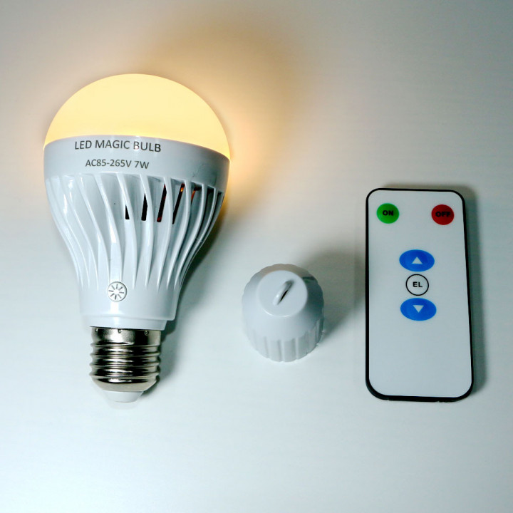 Magic bulb e27 7w 110v 220v + rechargeable battery emergency lighting + remote control