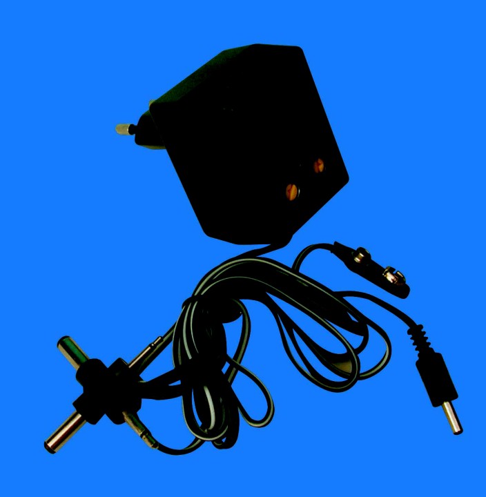 Caricabatterie elettronico automatico multispinotto 220vca 1.2 à 12vcc 50 100ma wc 50 caricatore automatico batterie jr internat