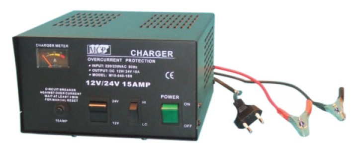 Caricabatterie elettronico automatico 220vca 12 24vcc 1.5a (cofanetto metallo) caricatore automatico batterie jr international -