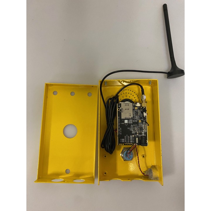 GSM One-click Alarm System with QUAD Band Emergency Call for help Worldwide with Intercom for Calling