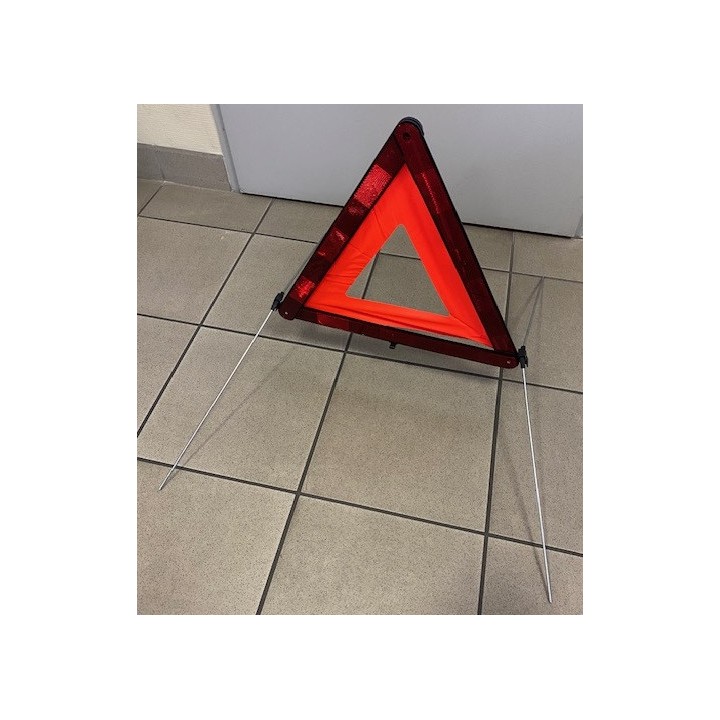 Kit securite route 8 triangle signalisation r27 en11 8 gilet réfléchissant l ce en 471
