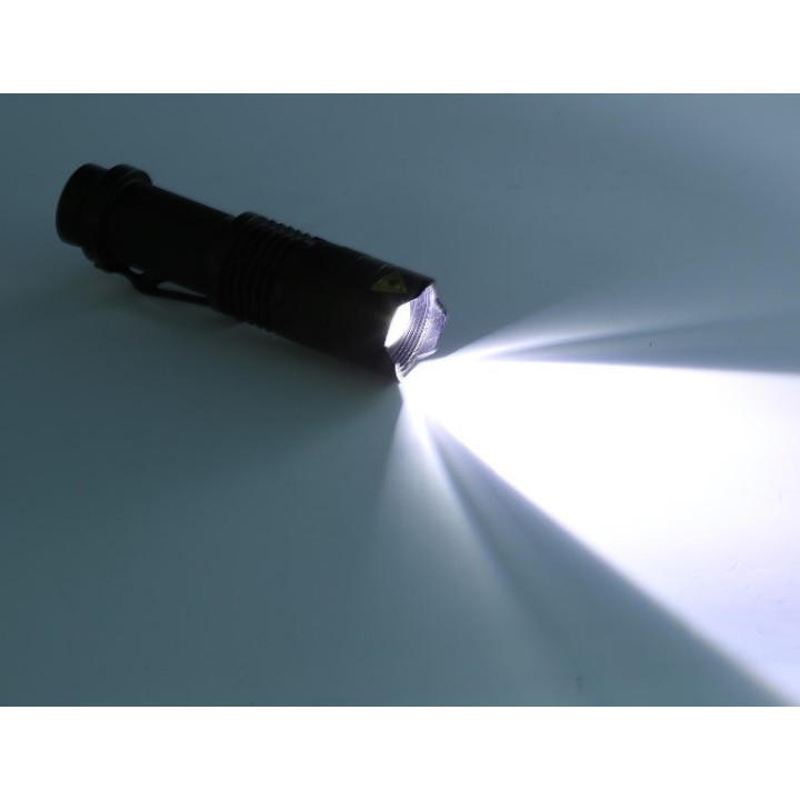 Baton lumineux 26cm torche Eclairage led lumiere rouge circulation route aeroport