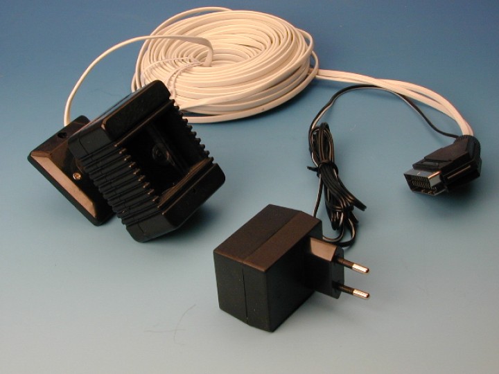 Telecamera b n 12v + obiettivo + audio + scart tv + alimentatore 220 12v videosorveglianza jr international - 1