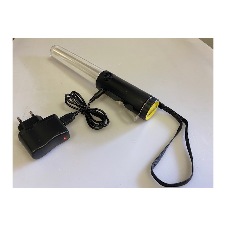 Baton lumineux led rouge + batterie rechargeable + chargeur 220v 5v support magnetique