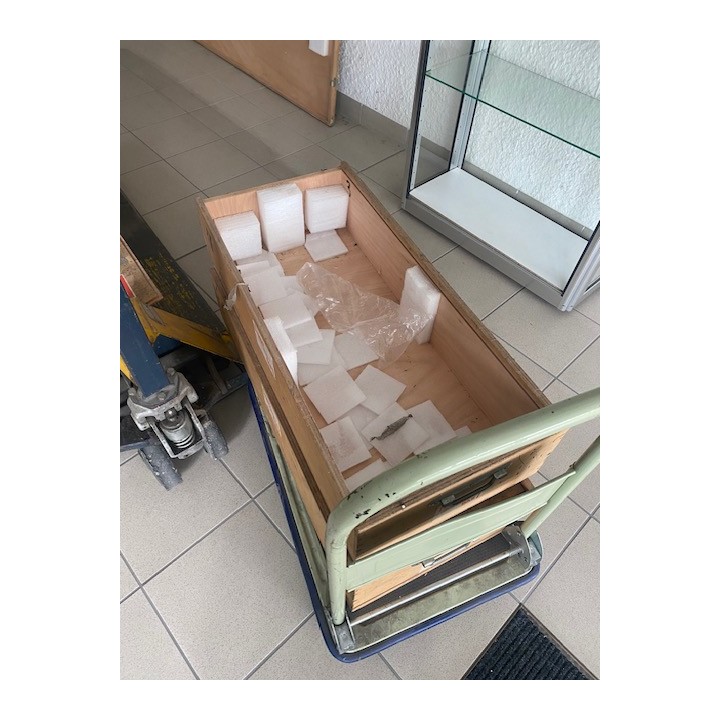 Display folding store window display + packaging case campstool store window displays packaging cases folding store windows cam