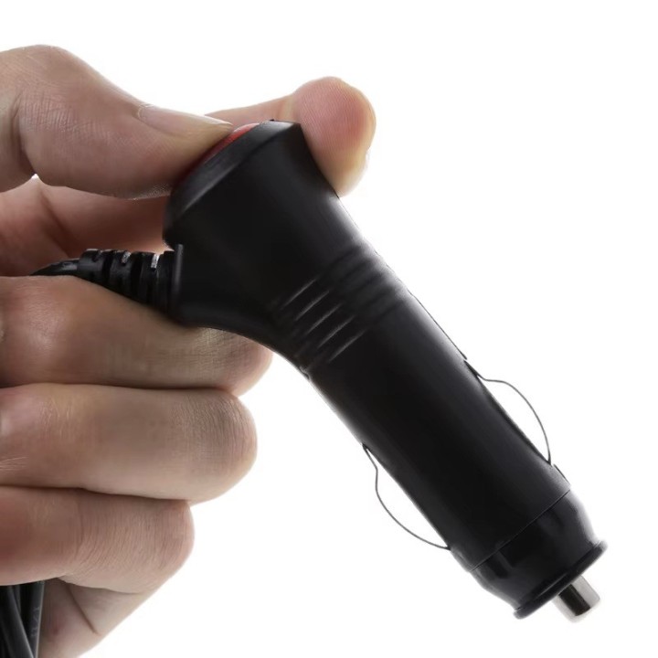 Adaptateur allume cigare + fiche pour charger batterie 18650 de torche rechargeable BATL1R