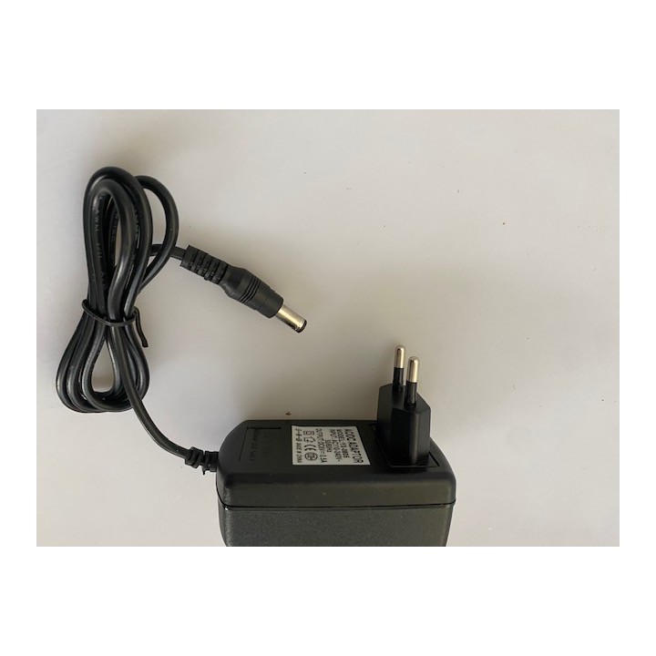 Electric plug in power supply plug in main supply 220vac 8vdc 500ma plug in electrical supply for 12v video surveillance camera
