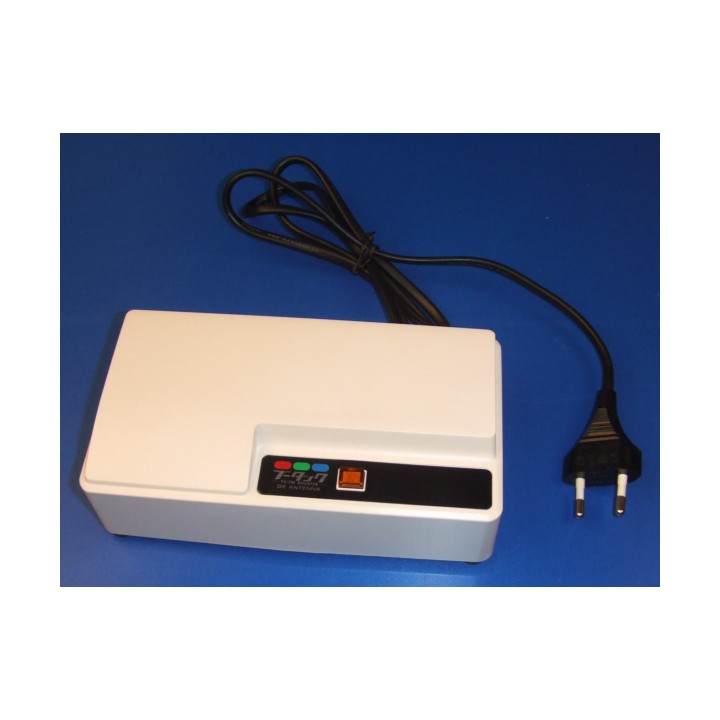 Amplificatore per antenna tv uhf vhf fm 13db jr international - 1