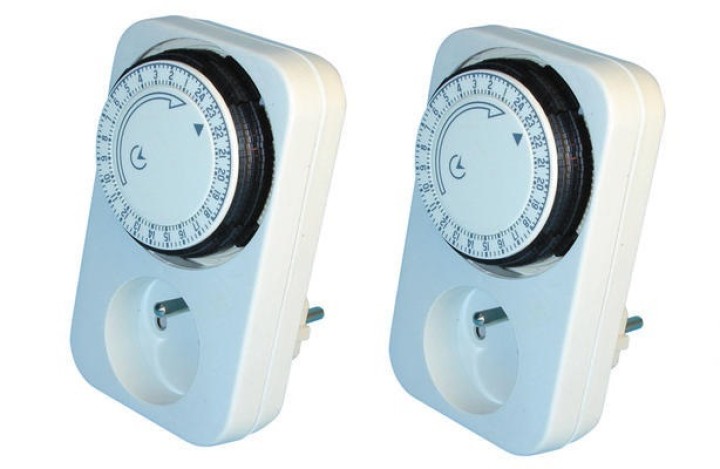2 programmatore su presa 24ore 220vca programmatore meccanico giornaliero attivazione programmabile dispositivi illuminazione ec