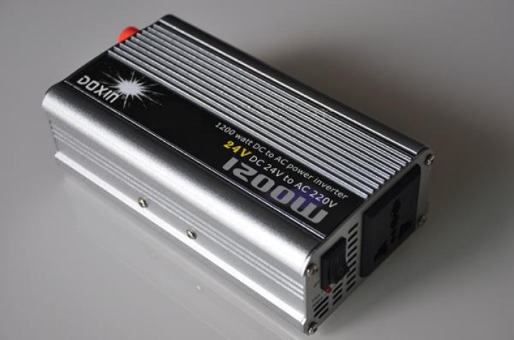 1200W 24v dc zu 220v ac auto power-Inverter-konverter-adapter mit usb-anschluss modifizierte sinuswelle transformator adn auto -