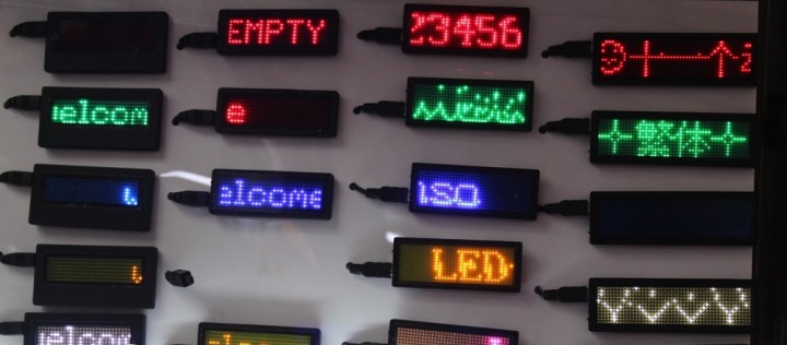 verde badge led programmabili 5 caratteri 29 x 7 a matrice di punti 5 cifre biglietto da visita b729tsb jr international - 2