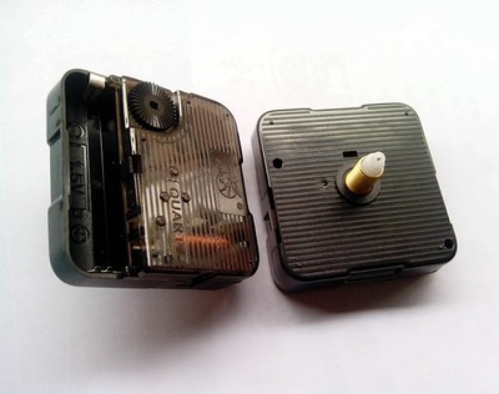 Mecanismo de las agujas del reloj de cuarzo de 18 mm con eje largo bss6188 jr international - 5
