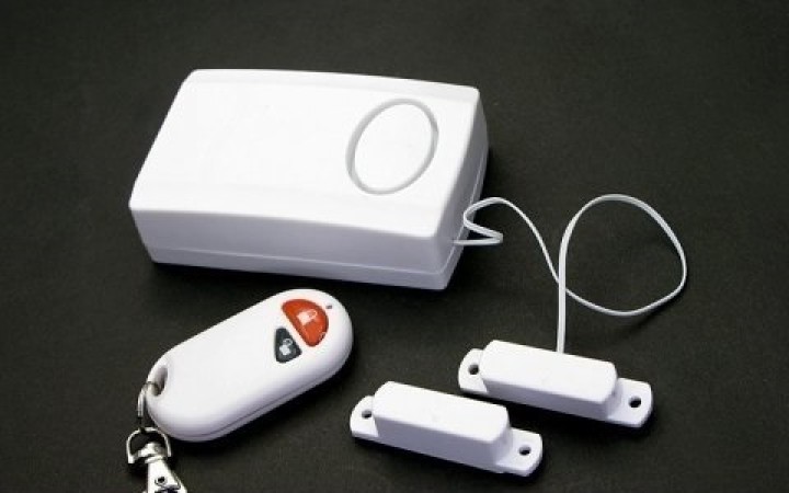 Allarme senza filo con telecomando per porta o finestra jr international - 1