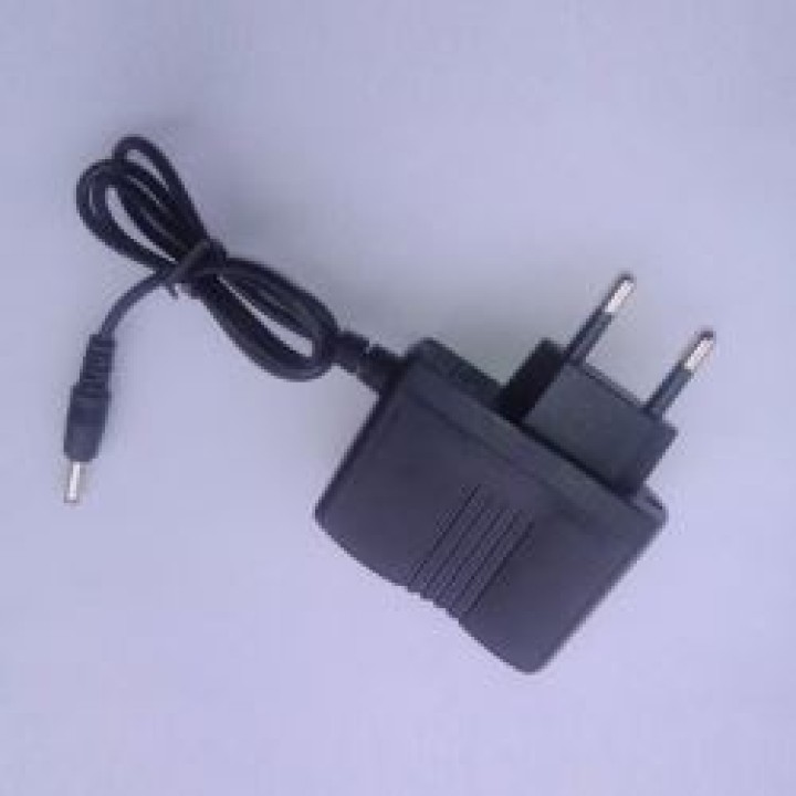 Chargeur adaptateur secteur euro 220v 4.2v pour batterie 18650 de torche rechargeable q5 t6 batl1r bml - 2