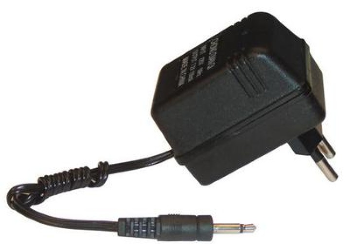 Chargeur 220v 6v 7v 7,2v 7.5v 1a 230v 240v 6vcc pour matraque electrique matle matlep matme vhbw - 1