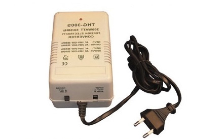 Convertitore elettrico cambia tensione 110 verso 220vca 220v verso 110v trasformatore 300w cmbia corrente tensione convertitore 
