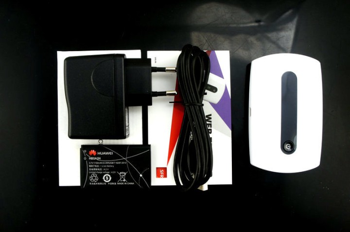 Unlocked Huawei E5251 42.2Mbps 3G HSPA+ UMTS 900/2100MHz USB Wireless Router Pocket WiFi Mobile Broadband PK E5220 E5331 E5332 j