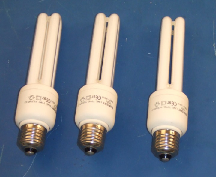 Bombilla electrica alumbrado 220v 15w e27 (3 cuartos) energia bombilla electrica luz electrica cogex - 1