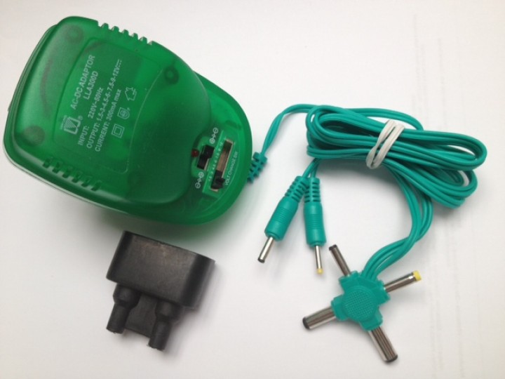 Alimentacion electrica con clavija 220vca 3 12vcc 300ma adaptadores 2.5v 3.5v 5.5v 6.5v 8.5v 9.5v 10.5v 11.5v 12.5v 14v 15v cone