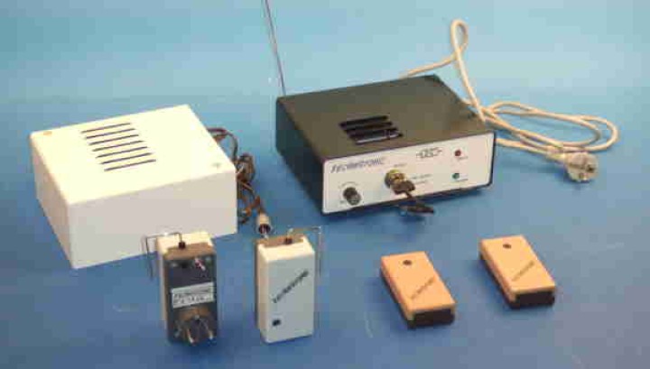 Pack alarma quebrantamiento de cristal 220vca (central+sirena+2xdetector de choque+2xtelemando) jr international - 1