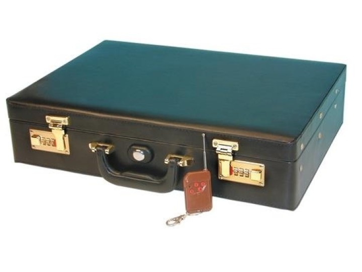 Maletin electrificado 100 000v 450x320x180mm + mando a distancia alarma ylfd 8 sirena electronica 105db maletin seguridad jr int