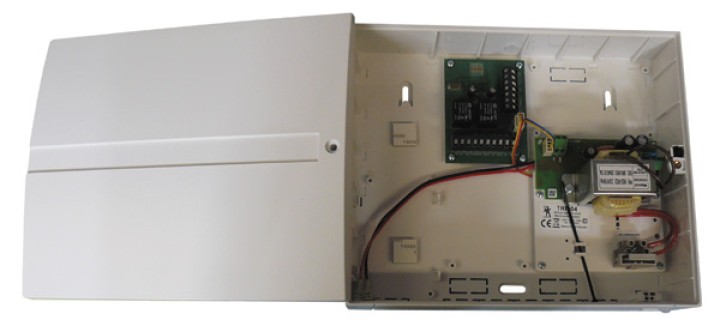 Central de control de acceso con alimentacion de socorro jablotron as80 jablotron - 1