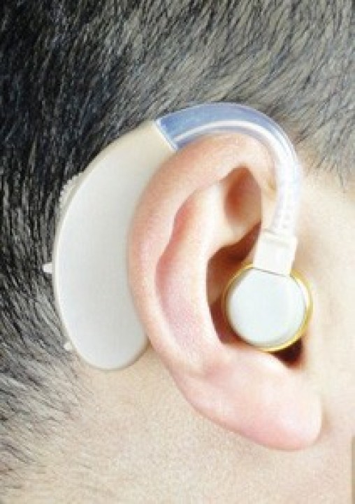 Hearing Amplifier Aid Fits Either Ear (Left or Right) Digital Sound Amplification - Behind The Ear Barely Visible - Adjustable V
