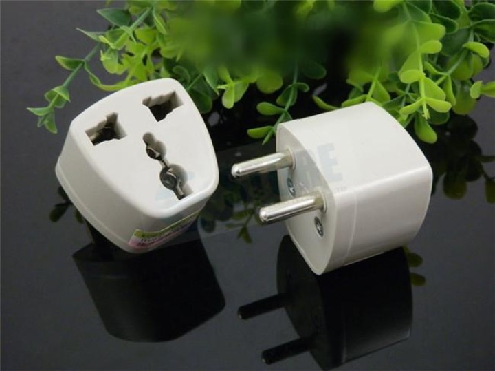 2 X Universal plug adapter euro spain germany France belgium Portugal jr international - 2