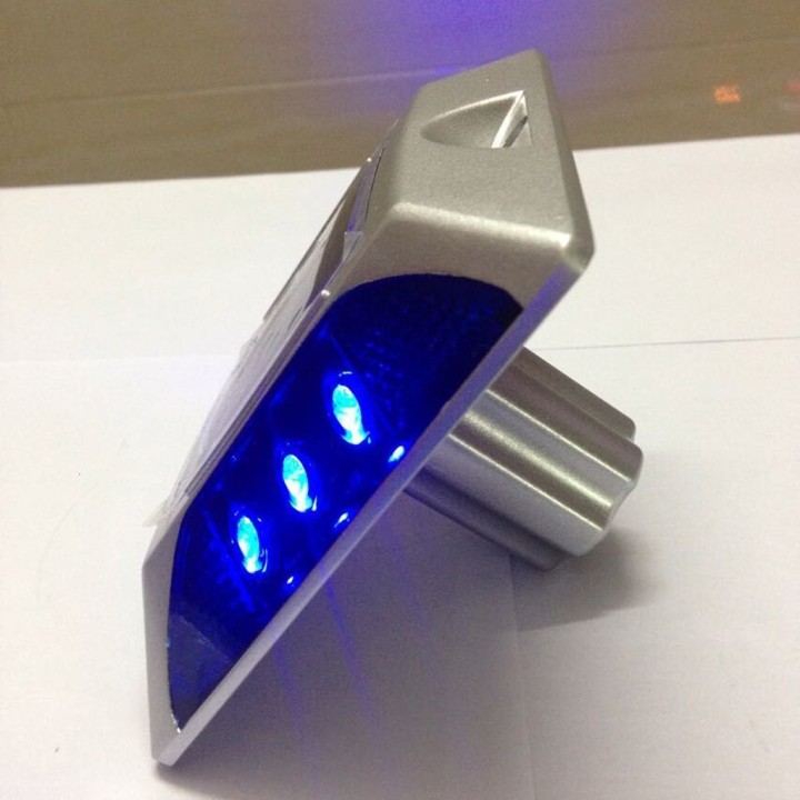Prigioniero solare stradale con catarifrangente quadrato in alluminio LED Cat Rye con ancoraggio eclats antivols - 2