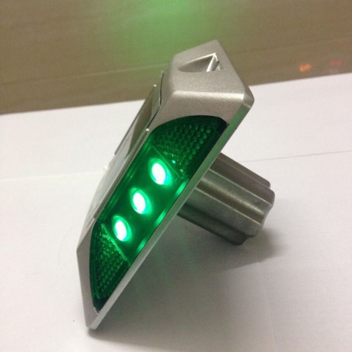 Square Aluminum LED Cat Rye Reflector Solar Road Stud with Anchor eclats antivols - 2
