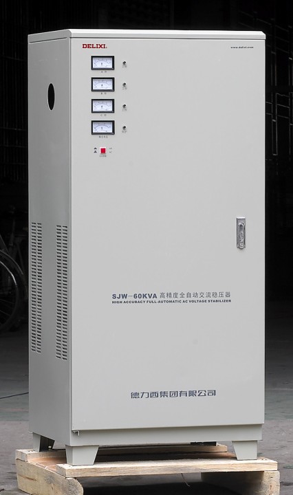 SJW-D60000VA 60KW Drei-Phasen-SVC-Reinigungsstabilisator hochpräzise Austauschregler 380V 60000VA 60KVA