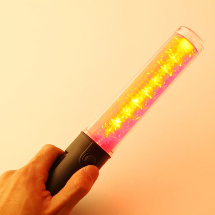 Baton lumineux led rouge + batterie rechargeable + chargeur 220v 5v support magnetique