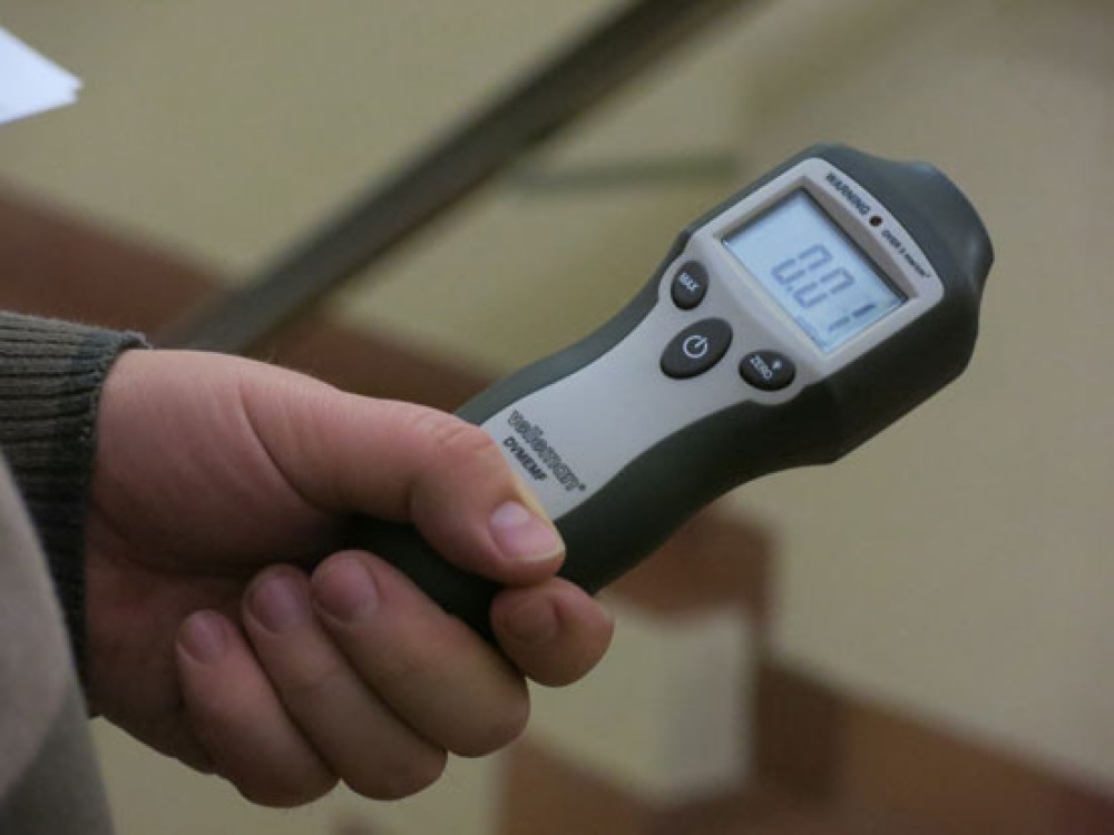 Detector de huida microondas digital + funda radiacion nociva deteccion campo electrico magnético velleman - 4