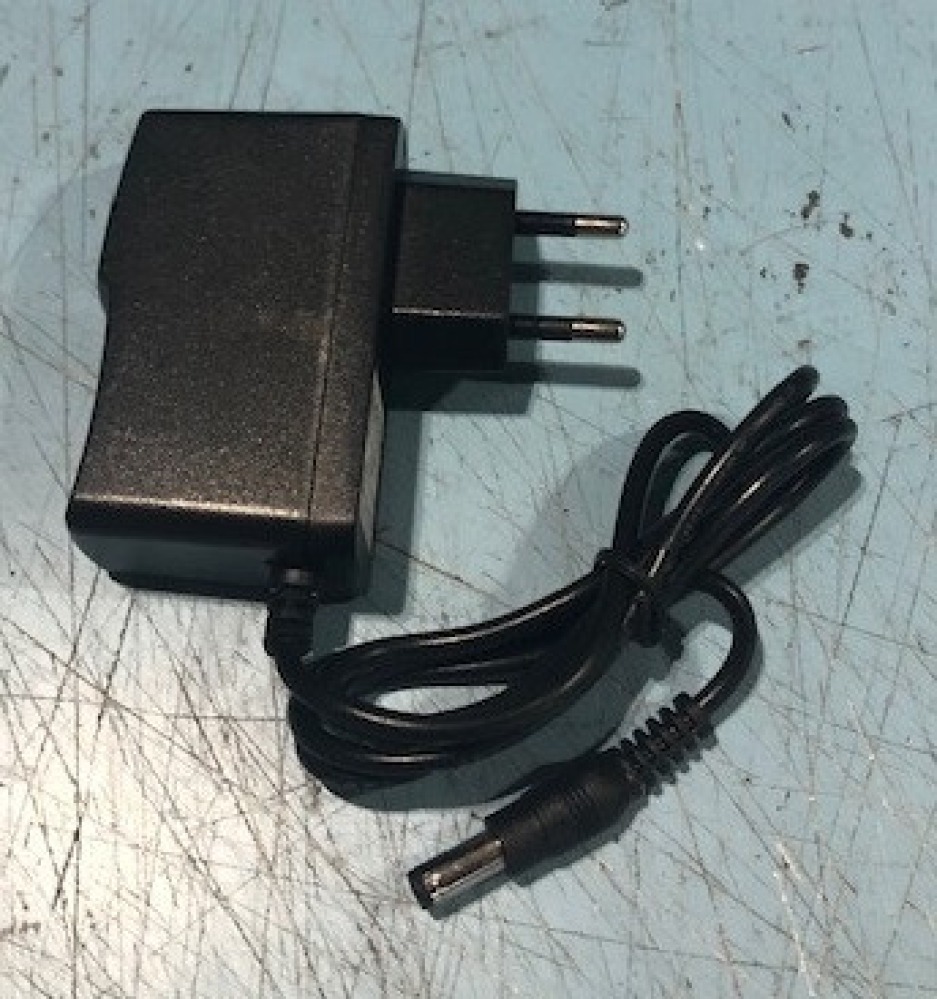 Adattatore di alimentazione 110v 220v a 15v 0.5a 0.8a 1a 2,1 millimetri jack di alimentazione 5.5x convertitore di alimentazione