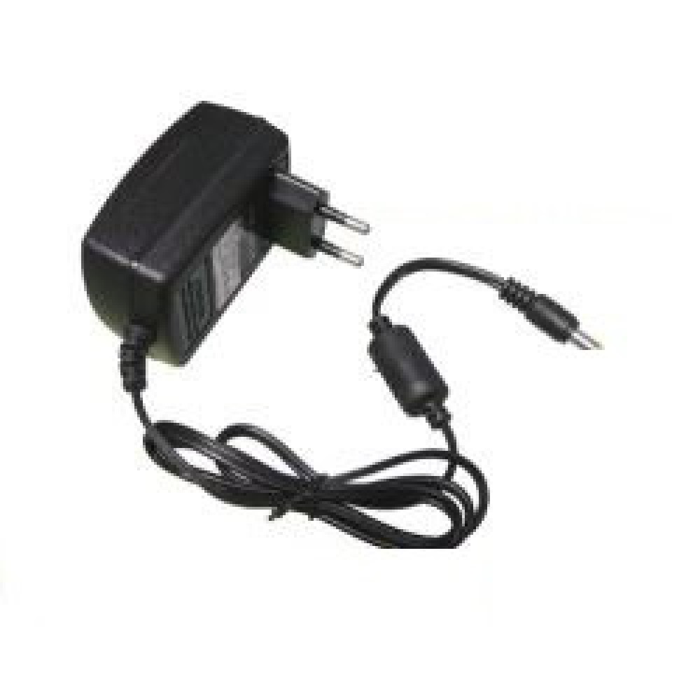 Adaptador Sector 220v - 3A salida de 5V DC - Tip 2.5 x 5.5mm jr international - 1